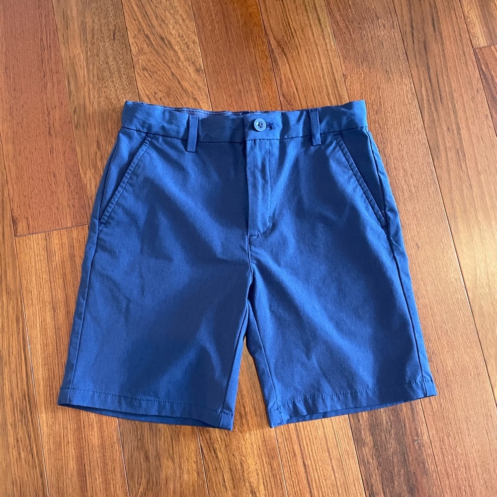 Vineyard Vines Performance Shorts Youth Size 7